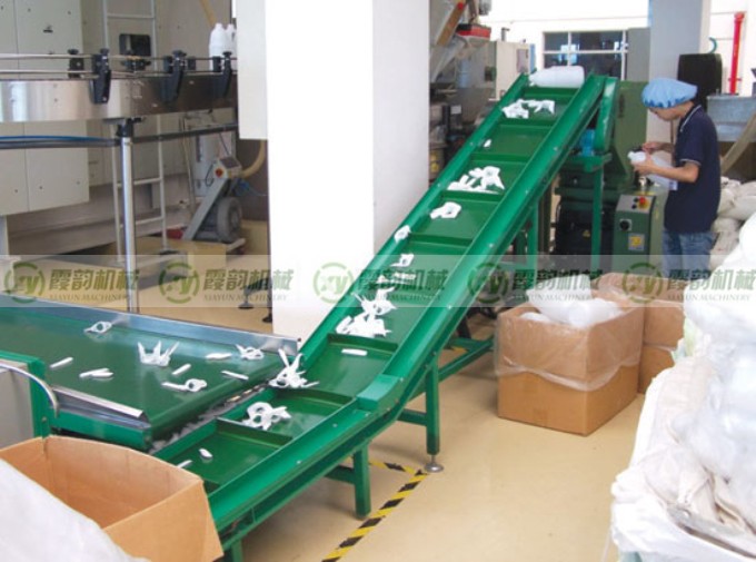 爬坡皮帶輸送機(jī)15